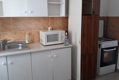 Vand apartament 3 camere decomandat - 2