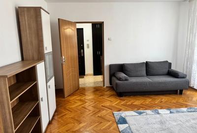 Apartament cu 2 camere în Aleea Carpați
