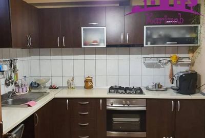 Casă cu 3 camere cu Teren 190 Mp în Central - 1