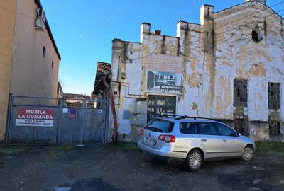 Casă în Central - 1