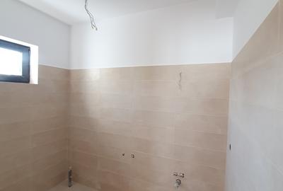 Duplex cu 4 camere cu Canalizare în Domnești - 8