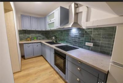 Apartament cu 2 camere decomandat în Schei - 8