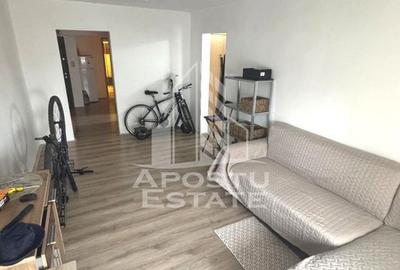 Apartament cu 3 camere semidecomandat în Circumvalațiunii - 2