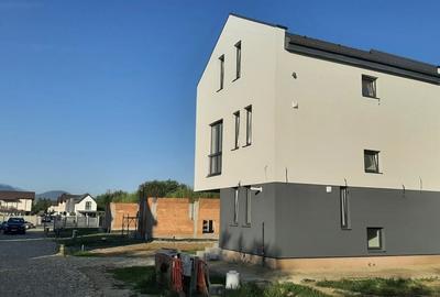 Case Individuale - Beci Parter Etaj Masarda Bartolomeu Str. Linii - 2