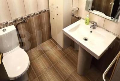 Spațiu comercial, de 808 mp, în Central - 8