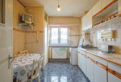 Apartament cu 3 camere decomandat, mobilat în Județean - 11