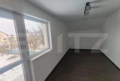 Casă cu 7 camere cu Teren 603 Mp în Central