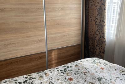 Apartament cu 2 camere decomandat în CET - 13