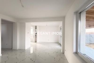 Casă cu 5 camere cu Teren 627 Mp în Corbeanca