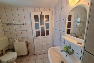 Casă cu 8 camere cu Teren 685 Mp în Exterior Est - 29