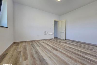 Spațiu comercial, de 280 mp, în Valea - 5
