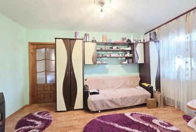 Apartament cu 2 camere semidecomandat în Micro 40