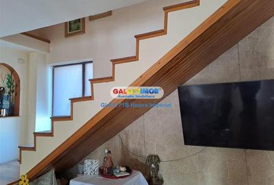 Casă cu 4 camere cu Teren 2400 Mp în Comana - 8