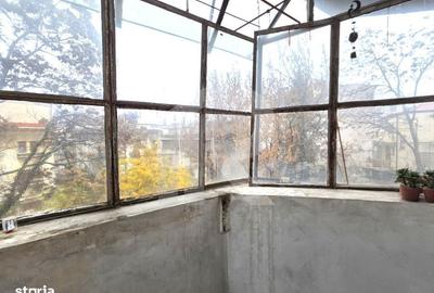 Apartament cu 4 camere decomandat în Dacia