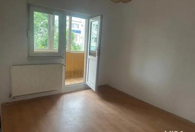 Apartament cu 3 camere - etajul 1 - 3
