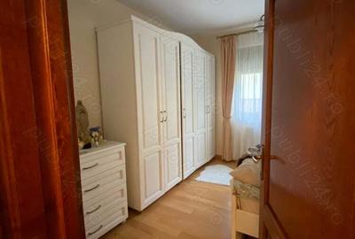 Vand casa in Giroc centru - 19