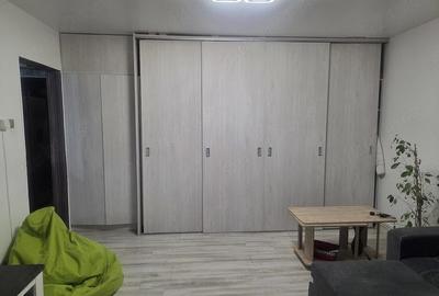 Apartament cu 3 camere decomandat în Central - 6