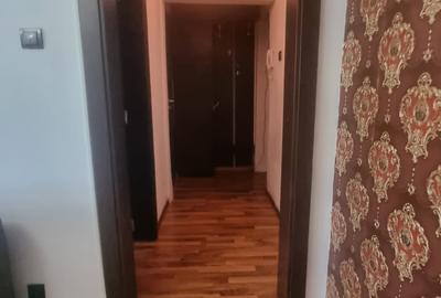 Apartament cu 3 camere semidecomandat, mobilat în P-ța Reșița - 18