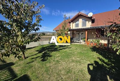 Casă individuală cu 5 camere cu Canalizare în Sud - 1