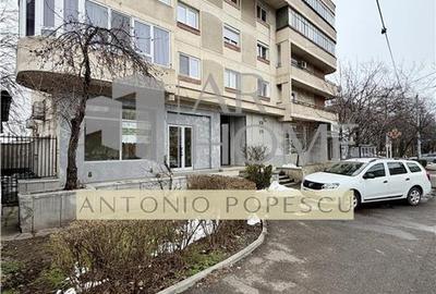 Spațiu comercial, de 65 mp, în Central - 17