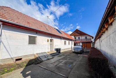 FILM Tur 3D!Oaza de liniste:doua resedinte pe 1.900mp terit - 2