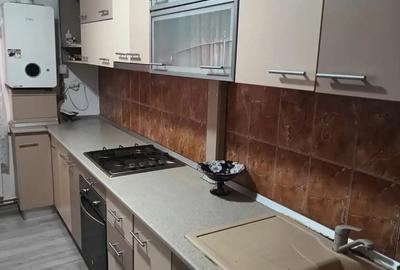 Vand apartament ultracentral Draga?ani Jud . Valcea. - 3