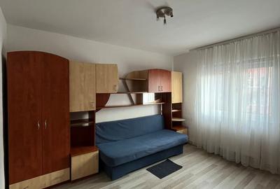 Inchiriem Garsoniera Moderna Decomandata Tractorul - 1