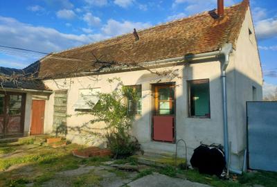 Casă cu 4 camere în Seleuș - 2