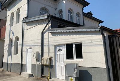 Casă cu 7 camere cu Canalizare în Ștefan cel Mare - 1