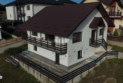 Casă cu 3 camere cu Teren 1550 Mp în Golăiești - 5