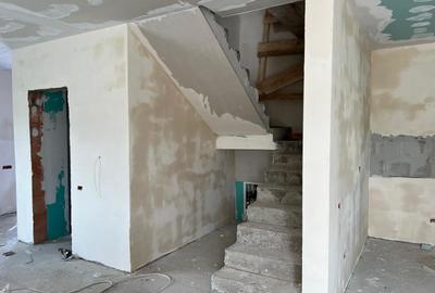 Casă cu 4 camere cu Teren 270 Mp în Est - 5