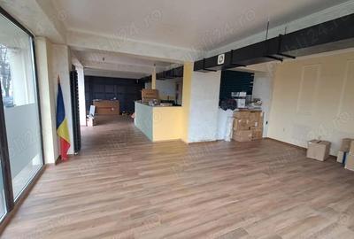 Spațiu comercial, de 120 mp, în Central - 5