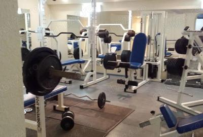 Spațiu comercial, de 300 mp, în Central - 2