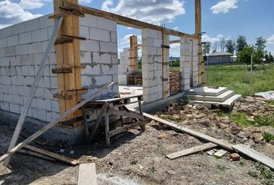 Casă cu 3 camere în Roman - 8