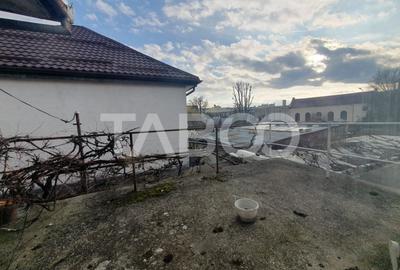 Casa 5 camere 374 mp utili + Anexa 75 mp in punctul 0 al Fagarasului - 11