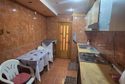 Apartament cu 2 camere decomandat în Micro 20 - 9