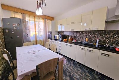 Casă cu 3 camere cu Teren 1800 Mp în Petreu - 4