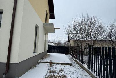 Casă cu 4 camere decomandat cu Canalizare în Popas Păcurari