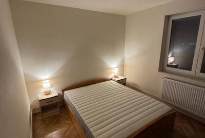 Apartament cu 3 camere decomandat, mobilat în Gruia