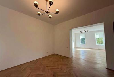 Vilă elegant renovata pentru business de prestigiu - 3