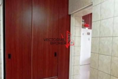 VANZARE 3 CAMERE Titan Piata Minis - 1