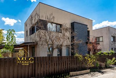 Casă individuală cu 5 camere cu Garaj în Buftea - 3