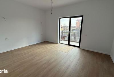 Casă cu 4 camere cu Teren 300 Mp în Girocului - 3
