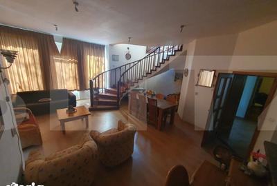 Casă cu 6 camere cu Teren 1600 Mp în Sânmihaiu Român - 13