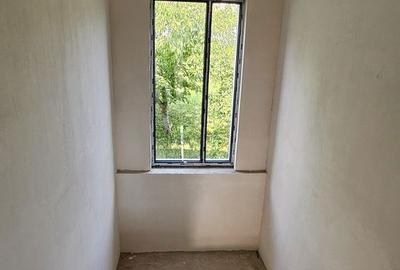 Casă cu 4 camere cu Canalizare în Dâmbul Rotund - 3