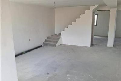 Casă individuală cu 5 camere cu Teren 237 Mp în Valu lui Traian - 12