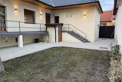 Casa Curte Centrul Civic 3 camere, inclus Parcare - 14