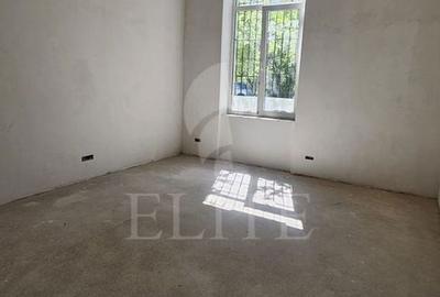 Apartament cu 4 camere în Central - 6