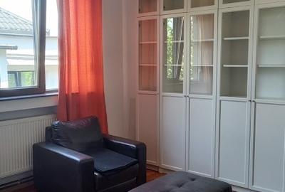 Apartament cu 3 camere semidecomandat în Dacia - 1