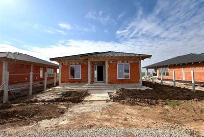 Casă cu 3 camere cu Teren 500 Mp în Sântandrei